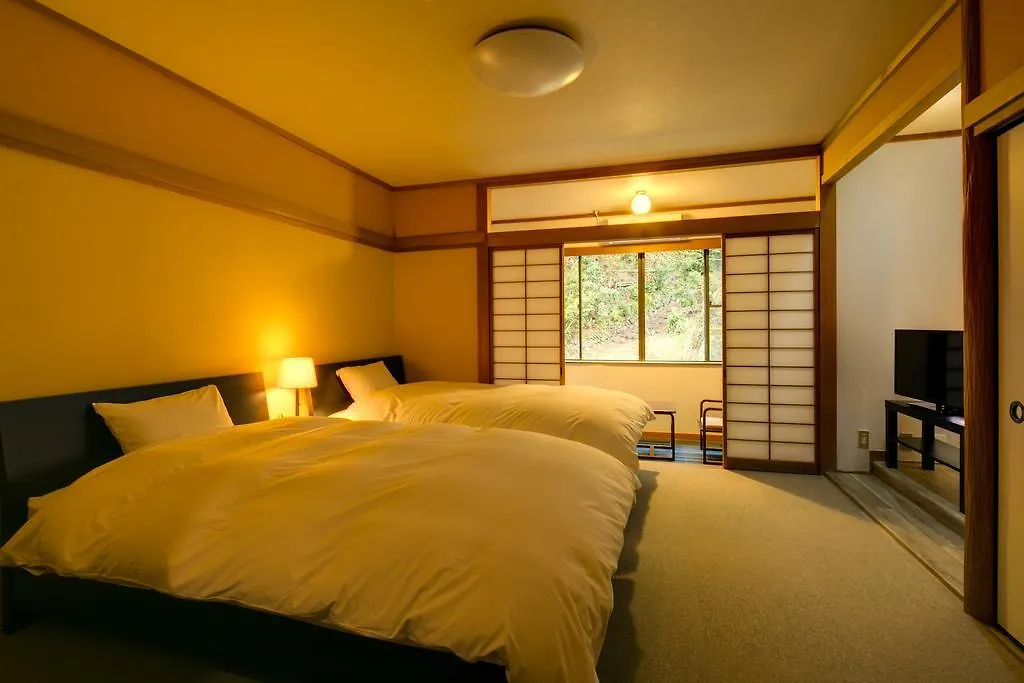 Yugawara-Onsen Komachikan 3*, Yugawara Japan