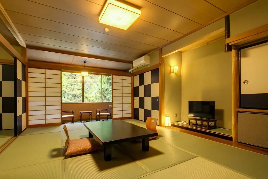 Yugawara-Onsen Komachikan Ryokan